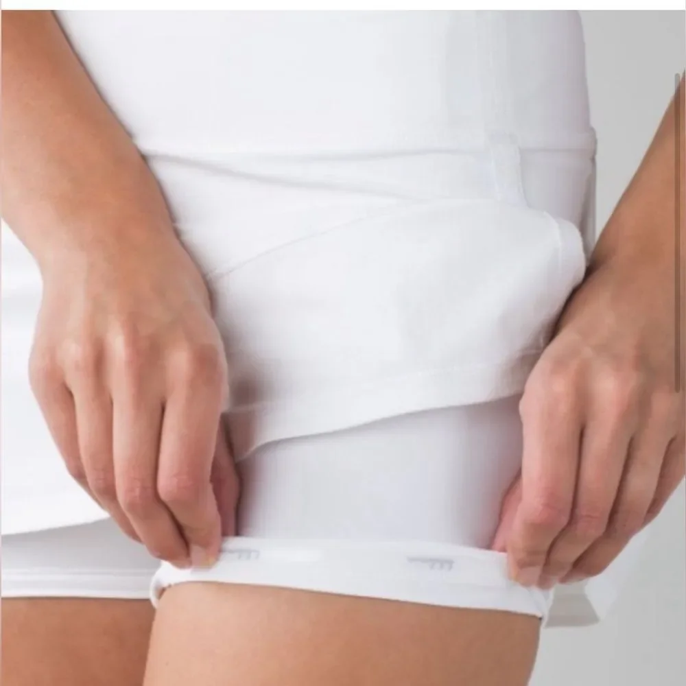 Lululemon pace rival skirt size 8 in‎ white